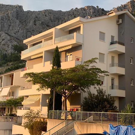 Apartments Beverly 奥米什 外观 照片