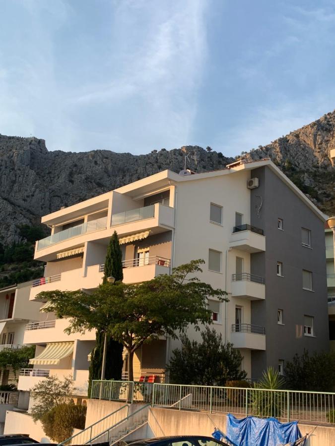 Apartments Beverly 奥米什 外观 照片