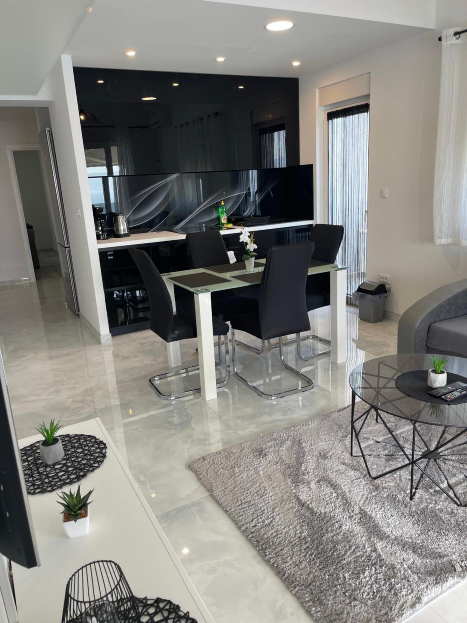 Apartments Beverly 奥米什 外观 照片