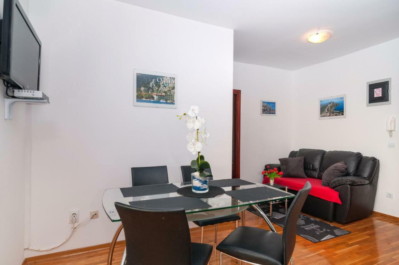 Apartments Beverly 奥米什 外观 照片
